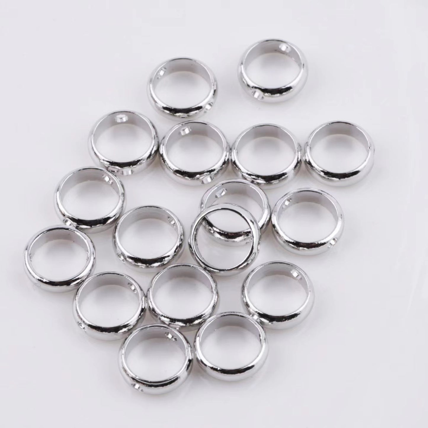 100pcs Round Bead Frame Metal Circle Frame Connectors Brass Spacers Beads for Beading Jewelry Making